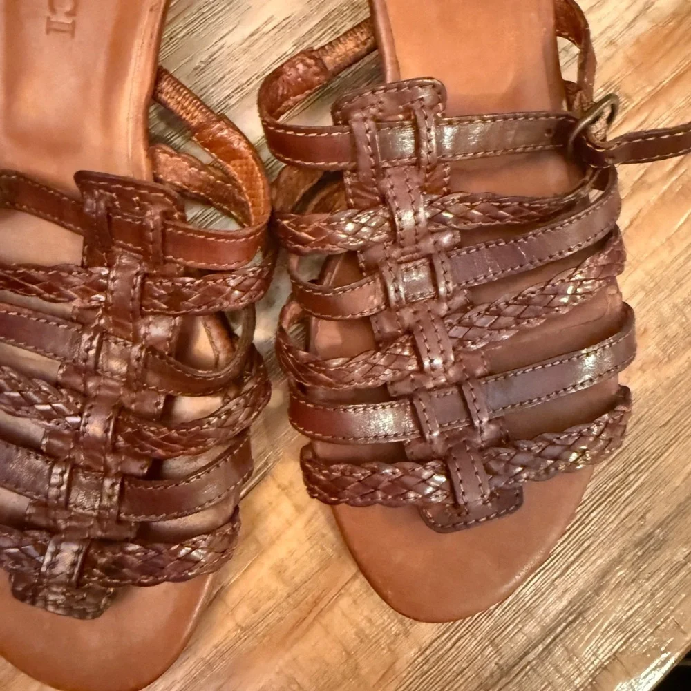 Sesto Meucci Brown Leather Sandals with Moccasin Stitching and Slip-On Design